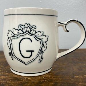 Anthropologie Molly Hatch Monogrammed “G” mug